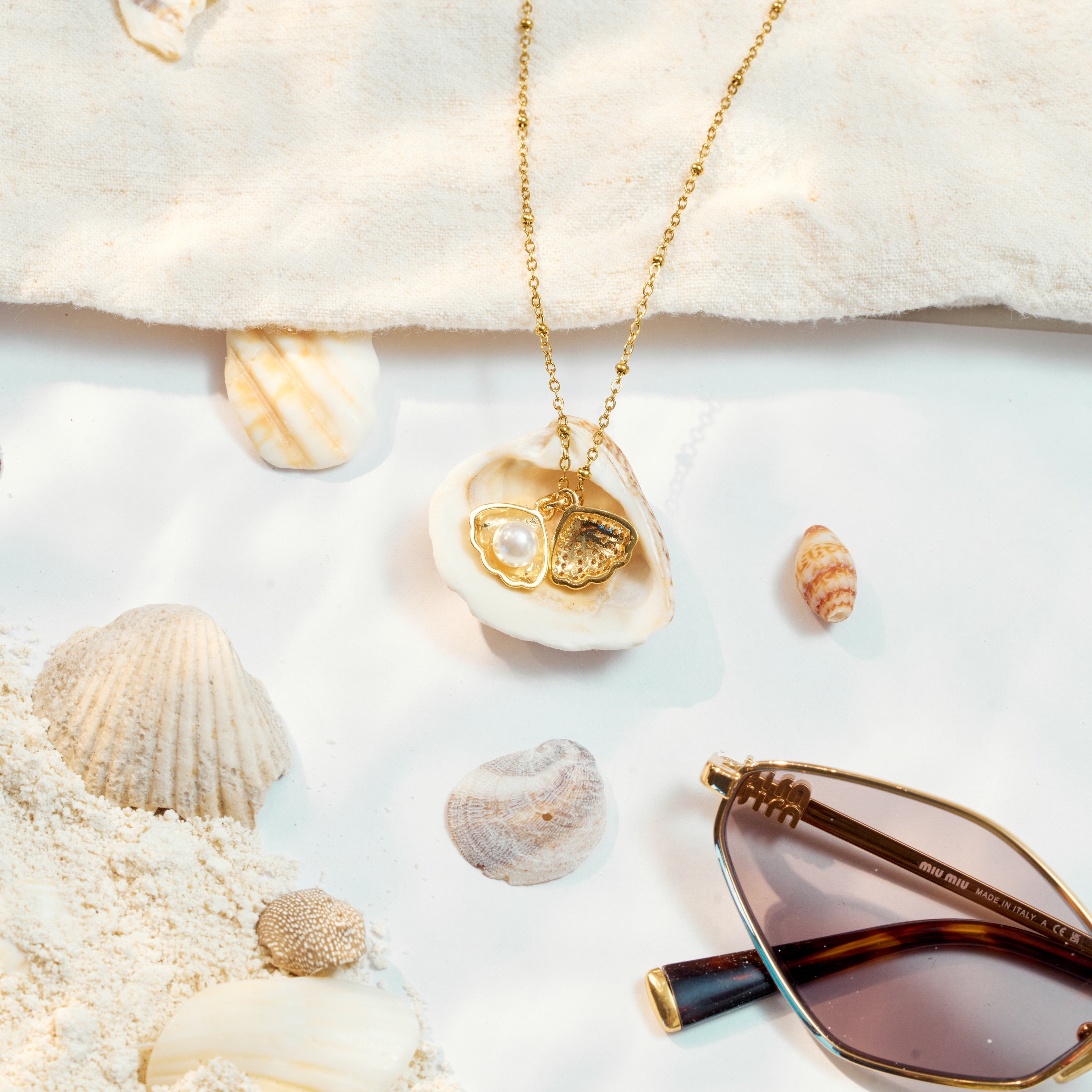 Caracola Necklace