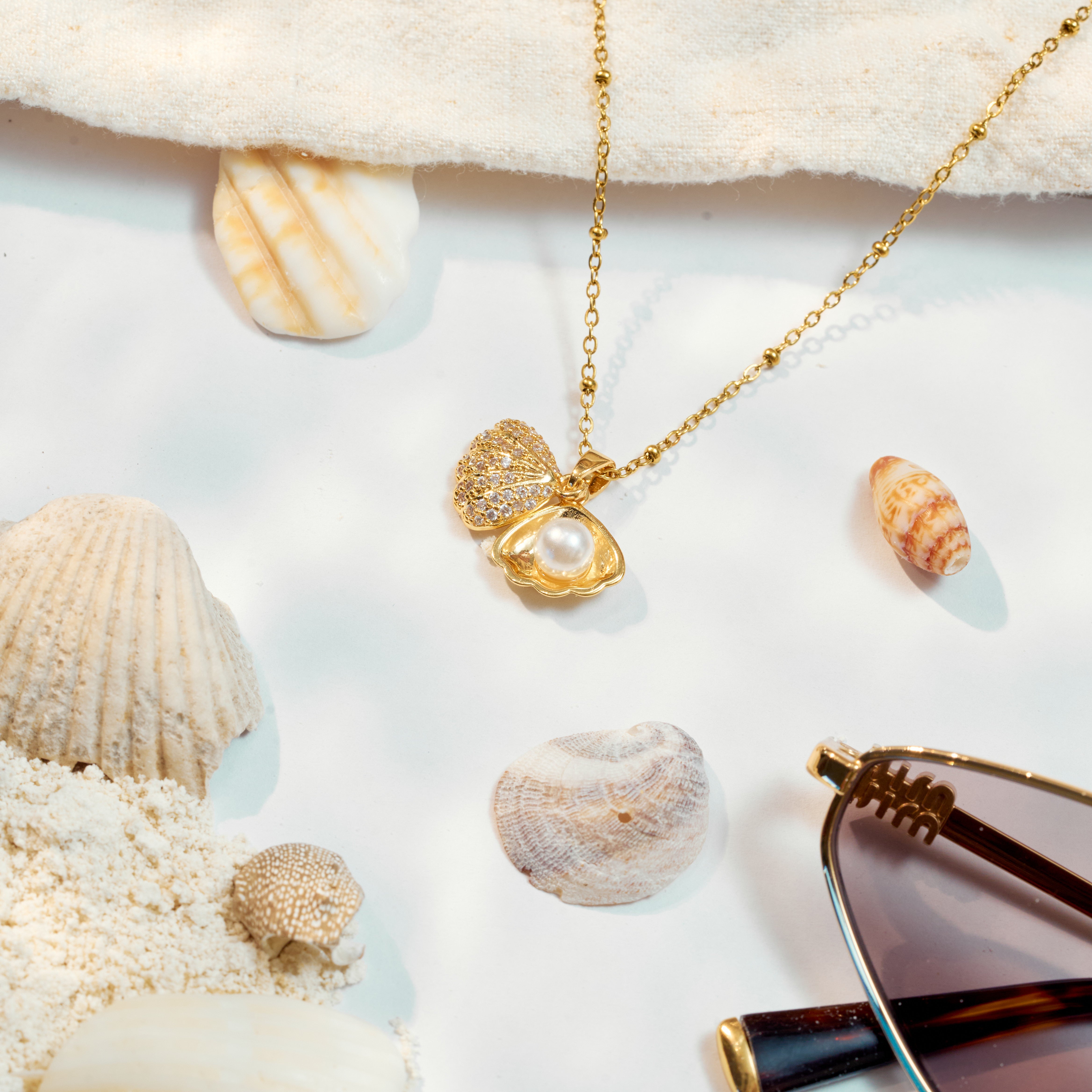 Caracola Necklace